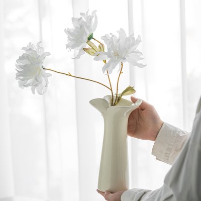 Daimon Light luxury petals and ceramic vase beige white black glossy back mouth high-end home soft decoration ornaments
