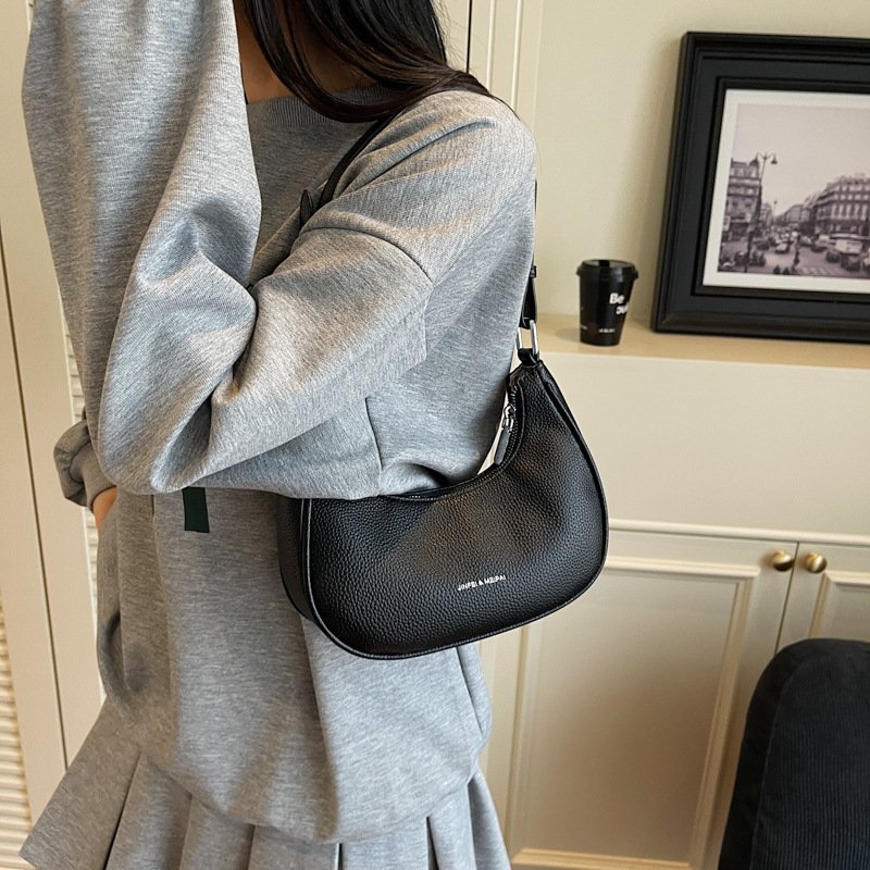 Soft leather underarm bag retro solid color dumpling bag one-shoulder handbag French temperament women's bag