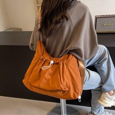Large capacity cloth bag nylon solid color casual pleated fashionable and versatile one-shoulder class commuter crossbody bag
