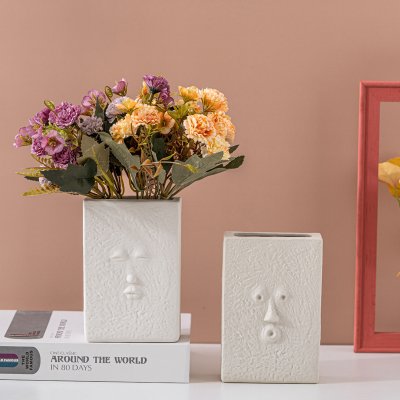 Modern and simple wine cabinet, face ceramic vase ornament flower arrangement ornament home decoration