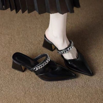 Baotou semi-torque women's outfit summer fashion high-end fashionable black high-heeled sandals