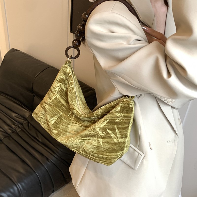 Retro new Chinese style green Chinese style small square bag underarm simple beaded south style single-shoulder velvet bag classic
