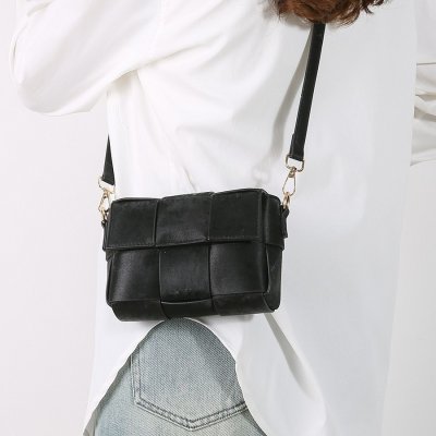 Niche design bag for women casual trendy texture fashionable one-shoulder crossbody bag trendy handheld small square bag