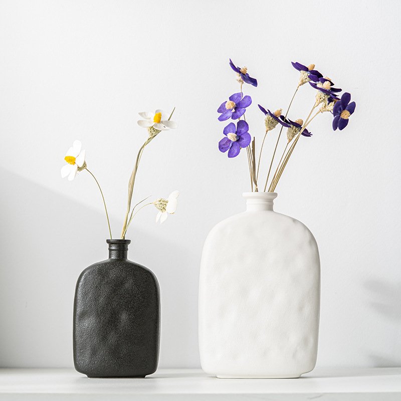 Simple modern ceramic vase abstract art home decoration ornament wine pot flower insert