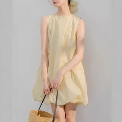 Cute butter puff dress/sleeveless vest