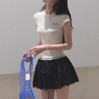 / "See yourself to make peace" Lace skin-friendly, antibacterial slimming tight short-sleeved shirt top