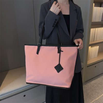 Spring and summer solid color fashion ladies one-shoulder underarm bag large capacity oblique span high-quality texture commuting tote bag