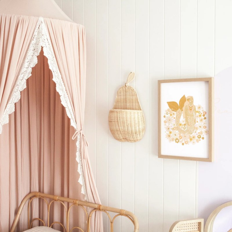 Natural rattan wall-mounted apple fruit shape storage basket hand-woven apple pear storage basket wall storage rack