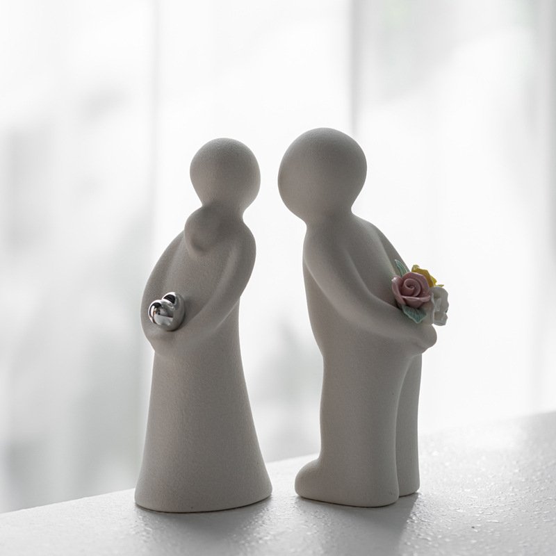 Simple light luxury ceramic couple character home decoration ceramic abstract wedding gift