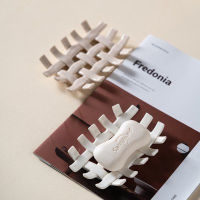 Daimon hand-crafted hollowed-water soap rack high-end home ceramic craft ornaments