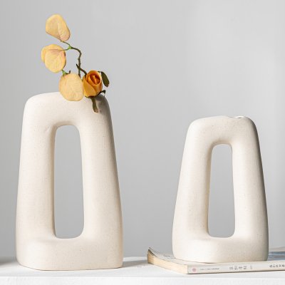 Simple large shorts in a floral high-end white ceramic vase matte craft decorative ornament