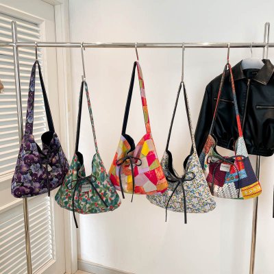 Spring and summer Korean versatile dopamine color block large capacity shoulder bag floral double-sided crossbody bag for women