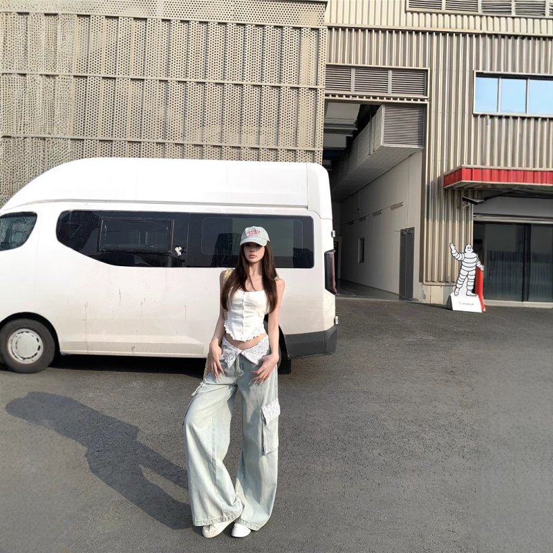 Real-life photos and real-price! Lace spliced ​​design-sensory jeans for women in spring and summer loose wide-leg lazy trousers